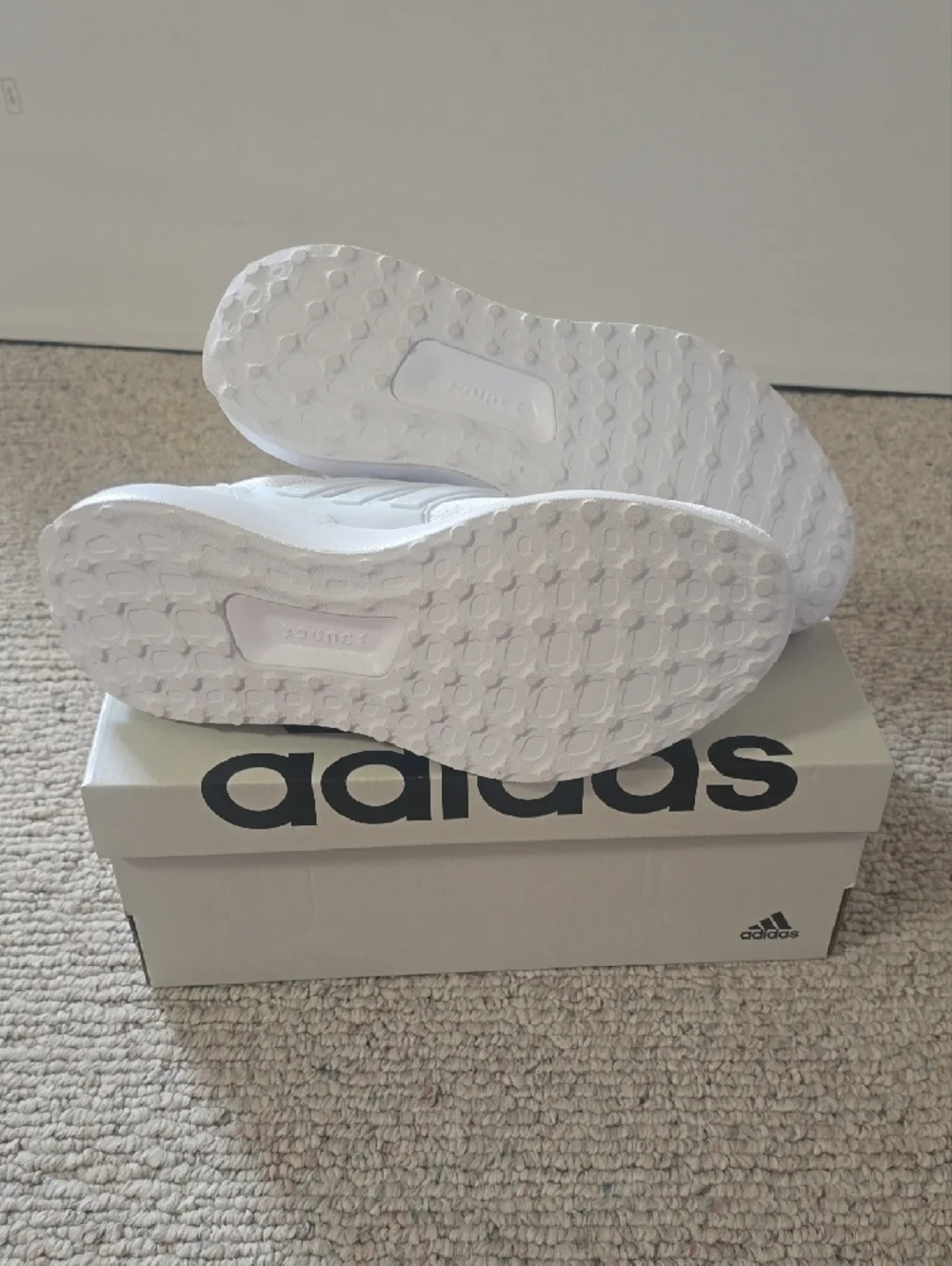adidas Women's Ubounce DNA White Running Shoes - Picture 4 of 5